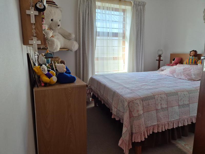 3 Bedroom Property for Sale in Franskraal Western Cape